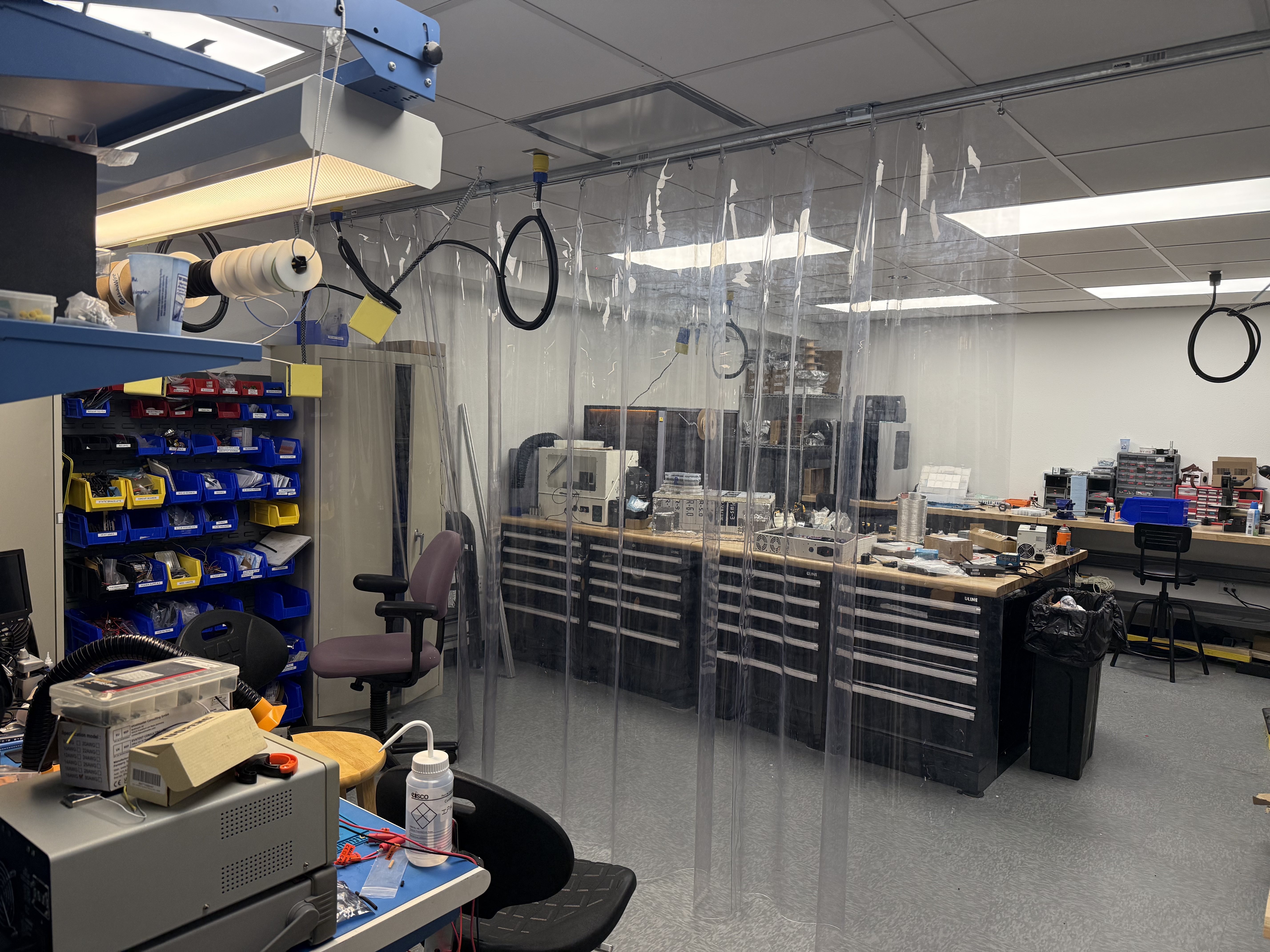 Mechanical engineering shop at Spectrum Lab
